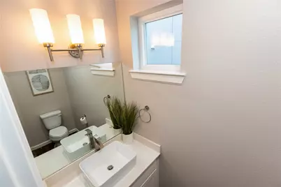 2016 N Fitzhugh Avenue #101, Dallas, TX 75204 - Photo 6