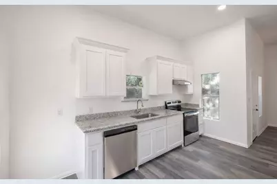 415 W 7th Street, Bonham, TX 75418 - Photo 4