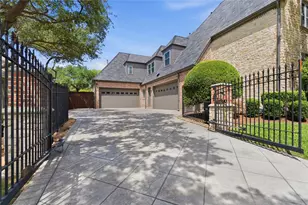 5713 Woodmont Ct, Plano, TX 75093 - Photo 2