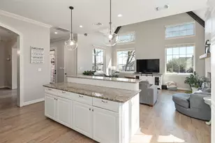 212 Cape Shore Dr, Mabank, TX 75143 - Photo 8