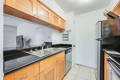 4327 Holland Avenue #212, Dallas, TX 75219 - Photo 10