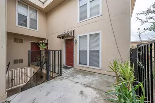 4327 Holland Ave, Dallas, TX 75219 - Photo 2