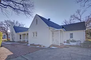 808 Elm St, Graham, TX 76450 - Photo 34