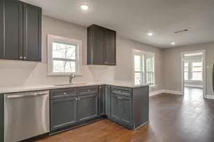 2932 Travis Ave, Fort Worth, TX 76110 - Photo 14