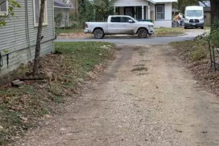 325 Virginia Ave, Waxahachie, TX 75165 - Photo 10