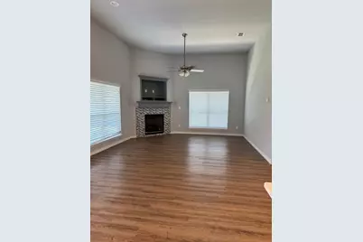 792 E Northside Drive, Pilot Point, TX 76258 - Photo 2