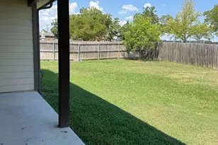 792 E Northside Dr, Pilot Point, TX 76258 - Photo 16