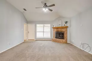 5712 Springtide Dr, Fort Worth, TX 76135 - Photo 6