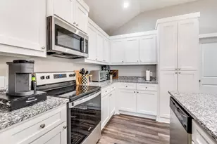 634 Bethpage Ave, Dallas, TX 75217 - Photo 8