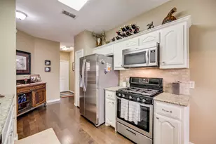 1403 Hickory Dr, Pilot Point, TX 76258 - Photo 10