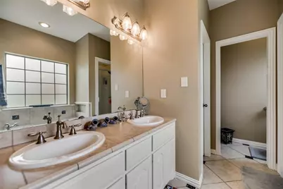 1403 Hickory Drive, Pilot Point, TX 76258 - Photo 16