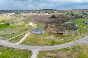 143 Carter Hills Ln, Weatherford, TX 76085 - Photo 1