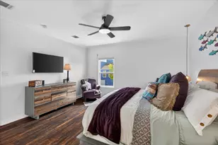 604 Warsaw St, Bayou Vista, TX 77563 - Photo 22