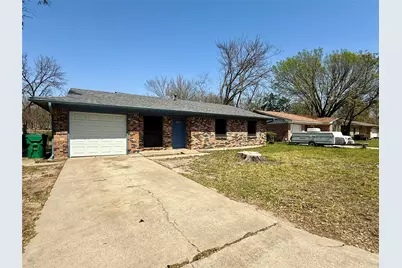 2603 Foxcroft Circle, Denton, TX 76209 - Photo 2