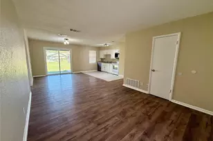 2603 Foxcroft Cir, Denton, TX 76209 - Photo 4