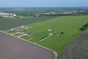 1071 Trumbull Rd, Ferris, TX 75125 - Photo 1