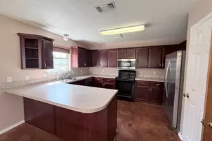 155 49th St SE, Paris, TX 75462 - Photo 6