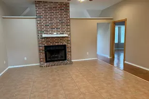 155 49th St SE, Paris, TX 75462 - Photo 4