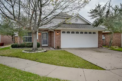 1010 Hayden Court, Granbury, TX 76048 - Photo 2