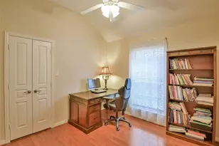 1010 Hayden Ct, Granbury, TX 76048 - Photo 20