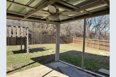 327 Shady Valley Drive, Mansfield, TX 76063 - Photo 10