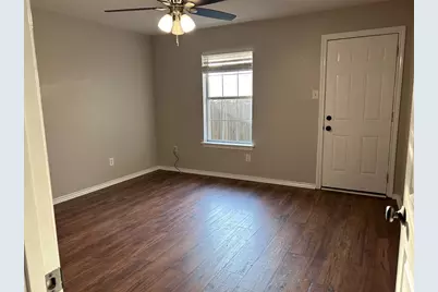 327 Shady Valley Drive, Mansfield, TX 76063 - Photo 8