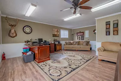 301 Eastridge Road, Granbury, TX 76049 - Photo 20