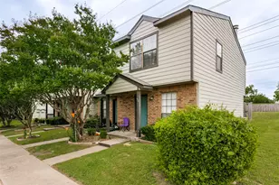 634 W Collins St, Denton, TX 76201 - Photo 2