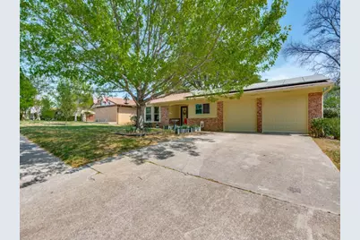 506 E Huitt Lane, Euless, TX 76040 - Photo 2