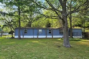 460 Chapel Hill Ln, Waxahachie, TX 75165 - Photo 1