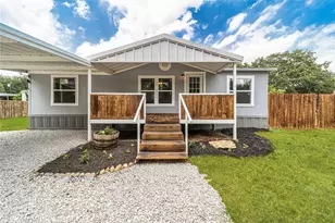 103 Halsell St, Bridgeport, TX 76426 - Photo 2