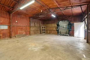 9327 Hwy 82 E, Blossom, TX 75416 - Photo 30