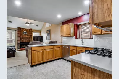 1317 Chestnut Drive, Rowlett, TX 75089 - Photo 6