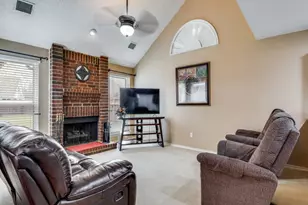 1317 Chestnut Dr, Rowlett, TX 75089 - Photo 8