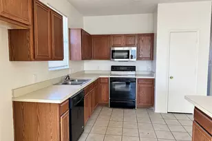 4412 Park Creek Ct, Fort Worth, TX 76137 - Photo 6