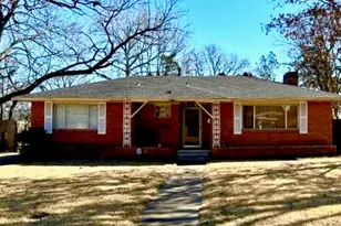 2438 5 Mile Cir, Dallas, TX 75233 - Photo 1