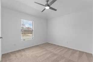 544 Hickory Rdg Dr, Van Alstyne, TX 75495 - Photo 14
