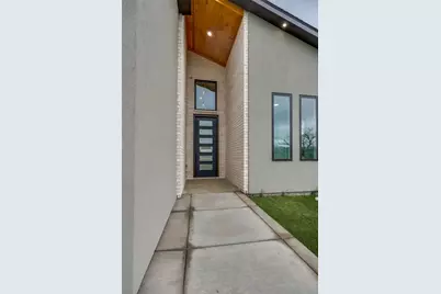 2908 Prospect Avenue, Fort Worth, TX 76106 - Photo 2