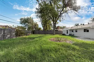 5017 Sabelle Ln, Haltom City, TX 76117 - Photo 20