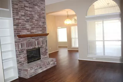 821 Lowe Drive, Cedar Hill, TX 75104 - Photo 4