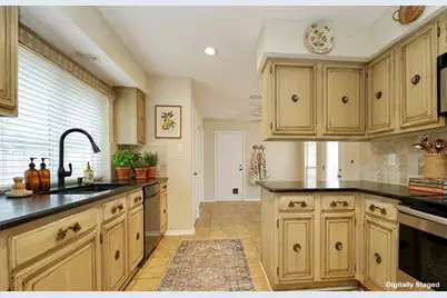 1909 Johnson Drive, Plano, TX 75023 - Photo 6