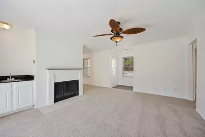 5300 Keller Springs #1086, Dallas, TX 75248 - Photo 8