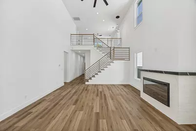 3910 Harlingen, Dallas, TX 75212 - Photo 2