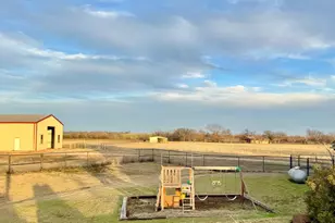 2300 Berend Rd, Pilot Point, TX 76258 - Photo 32