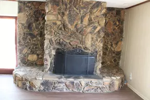 110 E Vanston Ln, Crandall, TX 75114 - Photo 4