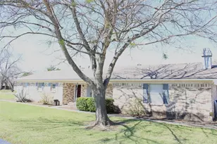 110 E Vanston Ln, Crandall, TX 75114 - Photo 1
