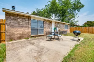 10222 Red Maple Dr, Dallas, TX 75249 - Photo 22