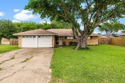 1705 Santa Clara Court, Grand Prairie, TX 75051 - Photo 1