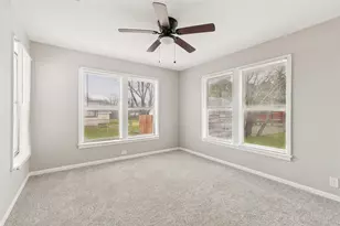 410 Ayres St, Hutchins, TX 75141 - Photo 12