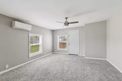 410 Ayres Street, Hutchins, TX 75141 - Photo 10